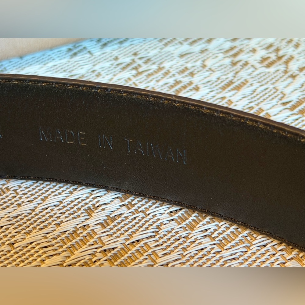 Calvin Klein genuine leather womens belt Sz M - Picture 5 of 12